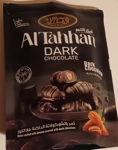 tomwick55 - Z Egiptu taka właśnie dobroć. Chuop se spróbuje czy dobre 

#przegryw #eg...