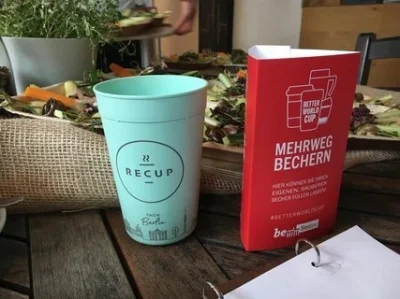 PingwinPikPok - No i prawidłowo. W niektórych miastach już są. Wielorazowy kubek, kau...