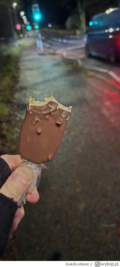 KukiScotland - #przegryw Huop se sam sobie kupił i do domu.......      nie fajny dzie...