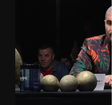 coswtendesen - Niby taki umierający miał być ( ͡° ͜ʖ ͡°)
#famemma #kononowicz #patost...