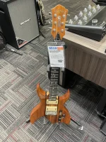 lajsta77 - Ale mi się spodobała ta #gitaraelektryczna dziś w sklepie, jutro zamknięte...