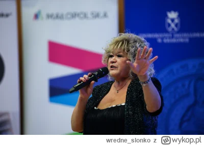 wredne_slonko - #rozrywka #spiew #kobieta #talent #rak #nowotwory #zycie
Nie dawali m...