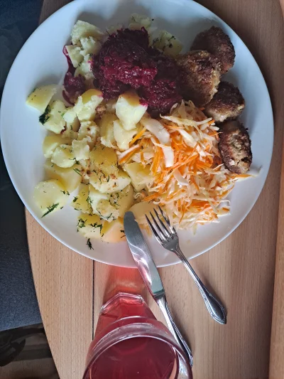 Felixu - #przegryw #jedzenie #gotujzwykopem Zastanawia mnie czemu chłopy tu wstawiają...