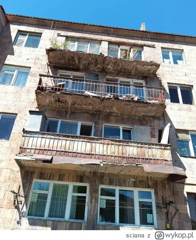 sciana - Właśnie wróciłem z Armenii, tam to dopiero mają zajebiste balkony, kota bym ...