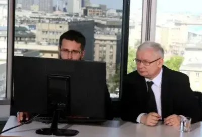 chico_lachowski - #kanalzero #debata

to teraz pisz "miałem głosować na mentzena, ale...