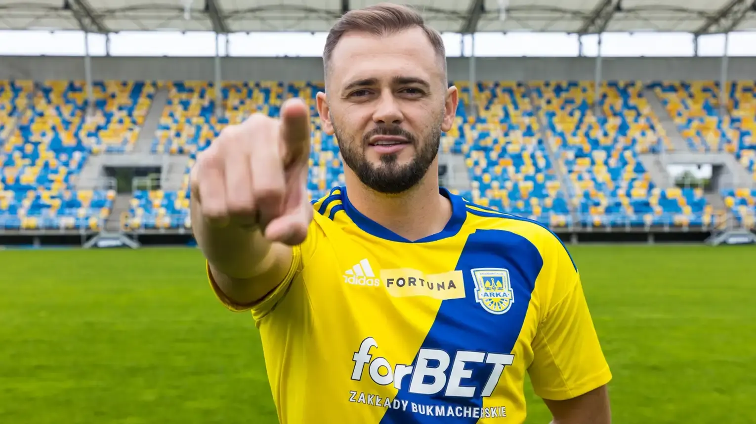 Mlody_pelikan - #wislakrakow #mecz Pan Sobczak się z tego śmieje