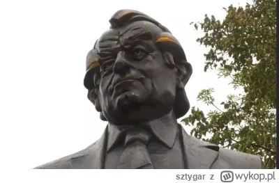 sztygar - A tak wygląda postawiony w Zabrzu pomnik Pana Zbigniewa.