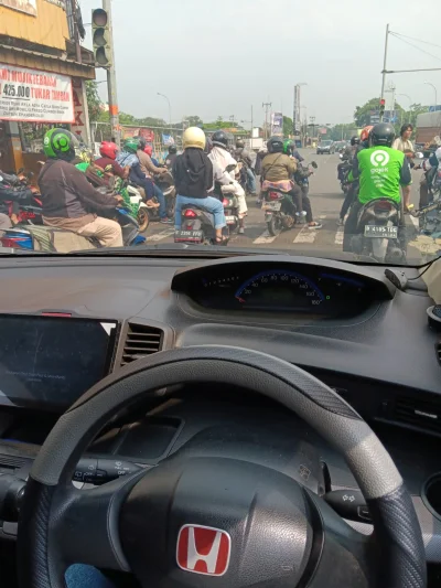 Nusantara - #azja #indonezja #motocykle #podrozujzwykopem #heheszki 
10 plusów i cisn...