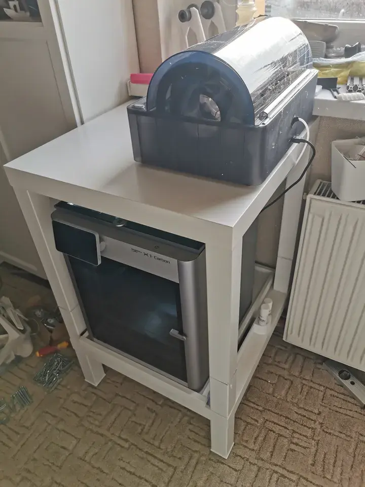 hrumque - @Danteo2: ja mam zrobione z stolików ikea lack, te najtańsze, plus taca wys...