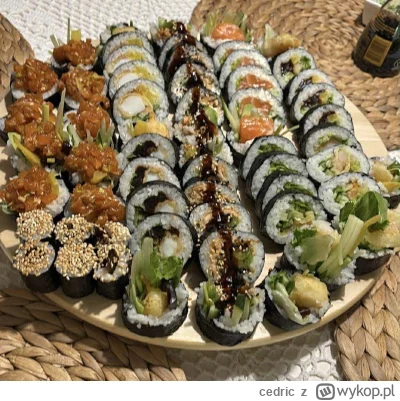cedric - #gotujzwykopem #sushi #foodporn częstujcie się. Mialybyc dwie trzy roleczki ...