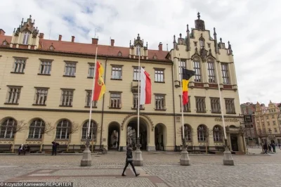 xamoxx - @czlowiekbutelka Rynek we Wrocławiu