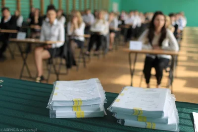 niochland - Nic mnie tak nie wqrwia co roku w #matura jak banda młodych uczniów szkół...