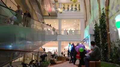 Nietutejszy1988 - @RozklapichaKlosemSmyrana: ale mogło być tam dziecko, bo na dole zn...