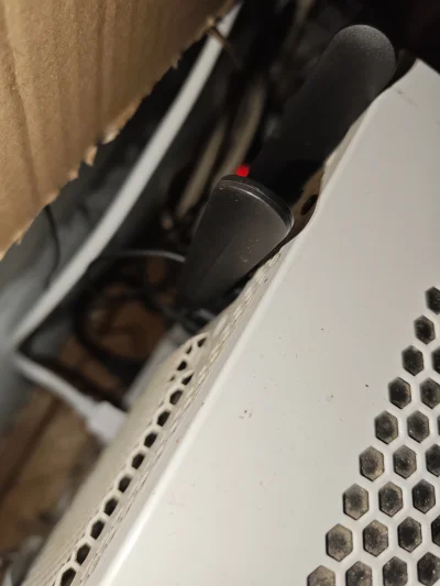 ppooii - #pcmasterrace
Siema, mam takie wkręcane antenki w kompie od wifi i bt. Probl...