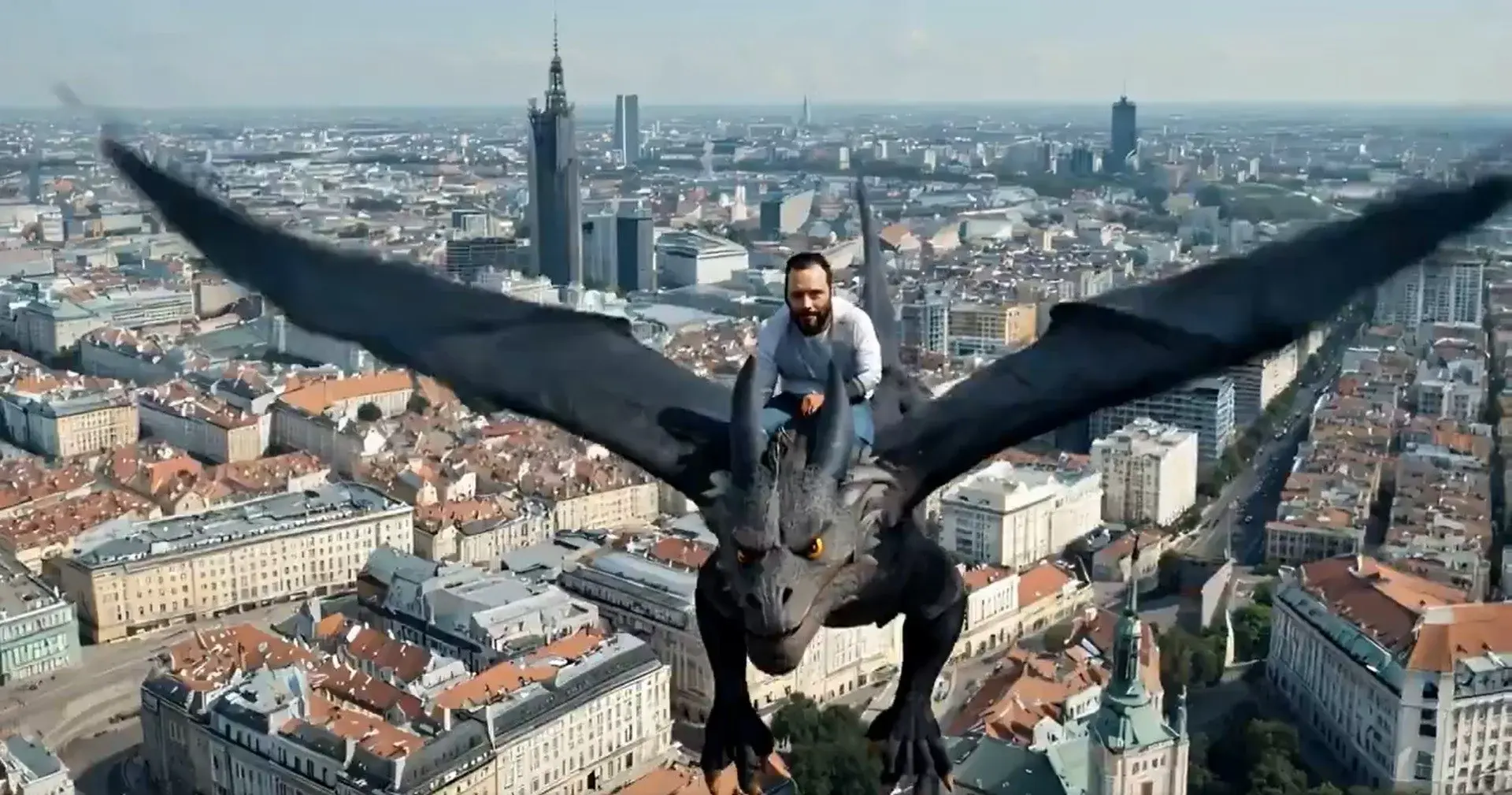 michalglus - To ten smok ze spotu Stanowskiego?
#eurowizja #weszlo