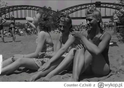 Counter-Cz3si0 - Wydało się! Tłumy Turystów W Polsce! W Warszawie w 1941 Roku Plaże B...