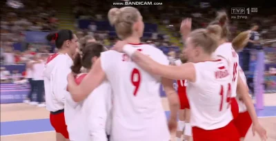 uncle_freddie - Martyna Czyrniańska kończy mecz asem; Polki wygrywają z Japonkami 3:1...