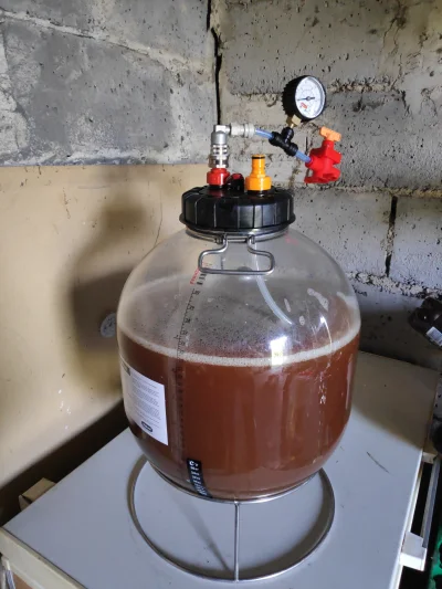 seboxtc - Dziś drugie podejście do fermentacji ciśnieniowej i na gar poszła Peach Ipa...