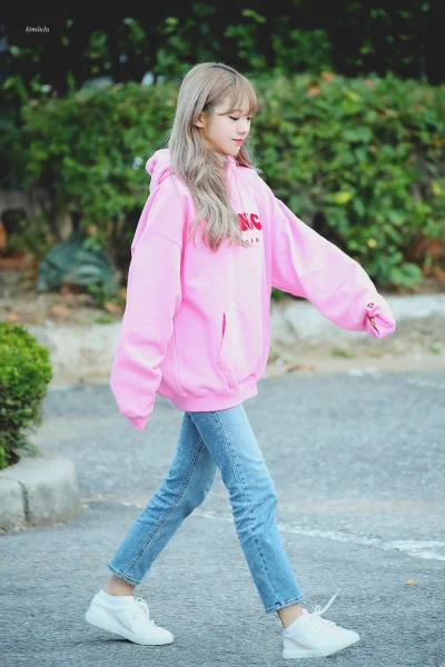 XKHYCCB2dX - #koreanka #luda #wjsn