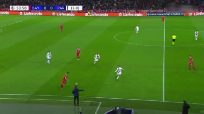 uncle_freddie - Nieuznany gol Bayernu, spalony

MIRROR: https://gfycat.com/appropriat...
