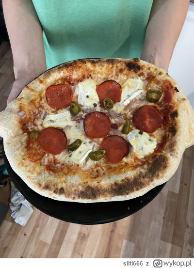 sliti666 - Moja pierwsza pizza zrobiona na zakwasie #chwalesie #pizza #pica