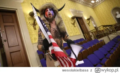 wesolakielbasa - @donaldJretard: A ja stawiam na szturm husarii sebastianów z Karolem...