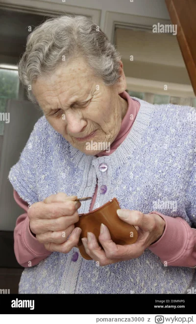 pomarancza3000 - Tymczasem @Zoyav płacąca za zakupy w Biedronce: