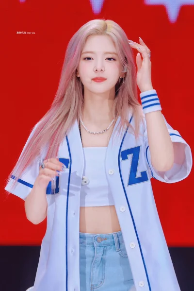 Tsuoiden - #koreanka #lia #itzy
(S)