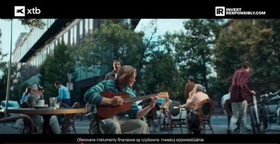 smuteczekft - Typ co gra na ukulele i zyje z wynajmowania miejsca parkingowego pojawi...