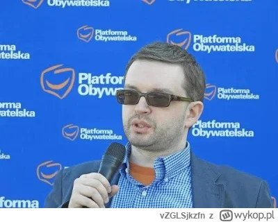 vZGLSjkzfn - Koniecznie trzeba zobaczyć całość - nadbydle znowu leków nie wzięło

#na...