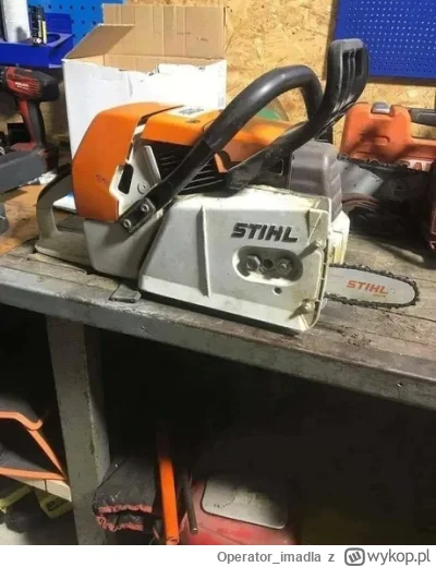 Operator_imadla - Zapraszasz koleżankę z klasy na skinny dipping (pływanie na golasa)...