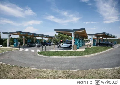 PiotrFr - Rozwala mnie jak koncerny paliwowe przegrały rynek stacji ładowania. Miej n...