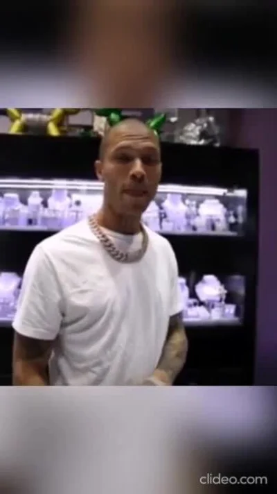 Alessandro - @lajsta77: A później zdjęcie z więzienia, zostanie supermodelem i spłodz...