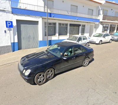vozhny - @kasza332: cyberpunkowy mercedes w Portugalii (✌ ﾟ ∀ ﾟ)☞