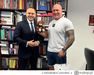 CzatownikzCzatowni - #polityka Może jakieś przewiercanie kolan coś ten?