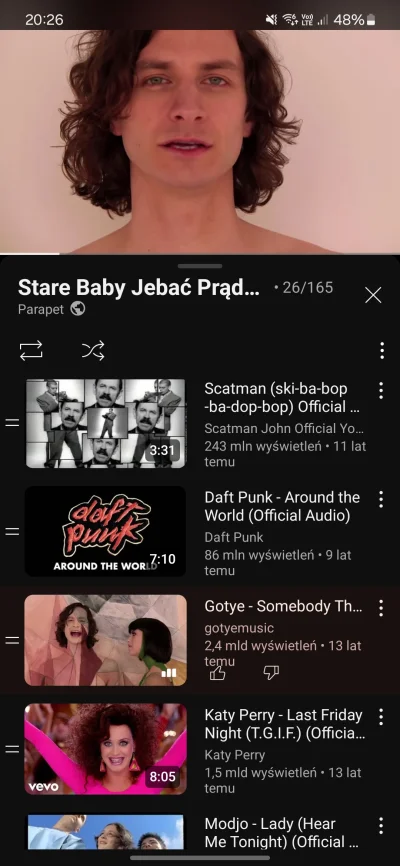 SloncePeruu - Jezu ta piosenka wyszła 13 lat temu i ma 2,4 MILIARDA odsłon :O
Pozdro6...