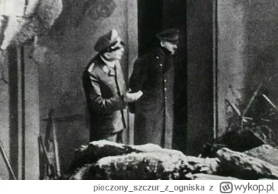 p.....a - Ostatnie znane zdjecie Adolfa Hitlera. Koniec kwietnia 1945, bunkier pod ka...