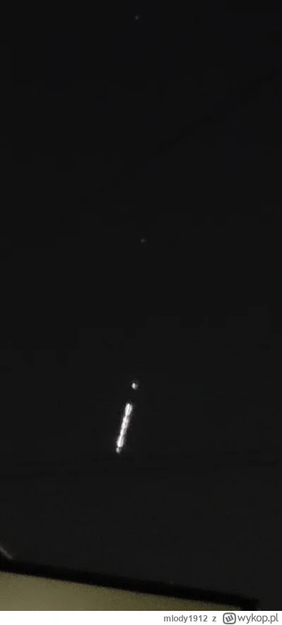 mlody1912 - Przed chwilą w okolicy Rzeszowa był widoczny jakiś jasny pas na niebie.
K...