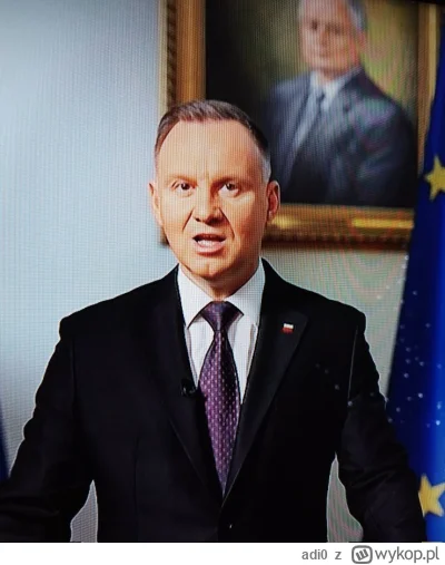 adi0 - #!$%@?, ale żenada, żeby obraz z Kaczyńskim na orędziu prezentować

#bekazpisu...