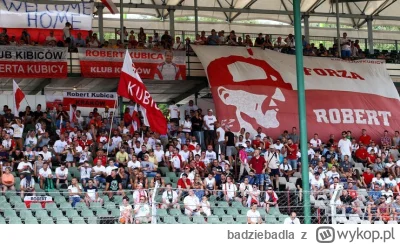 badziebadla - @okoboji: 
zniszczone symbole narodowe za które powinni odpowiadać prze...