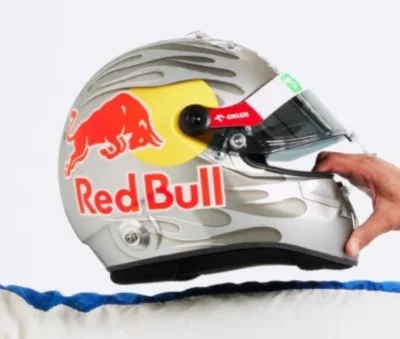 mystery_26 - Fajny kask Ricciardo (ʘ‿ʘ)
#f1