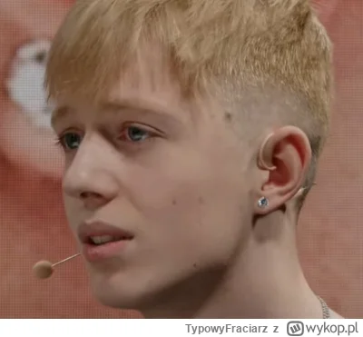 TypowyFraciarz - Gola to jego idol bisssssseeeeekssss

#famemma