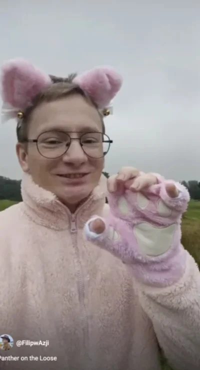 Noami - @DziwnyDzwiekGzymsu: a mógł że spokojem zostać cosplayem