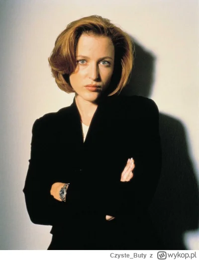 Czyste_Buty - He. Scully, a raczej Gillian Anderson w 1 sezonie #xfiles miala tylko 2...