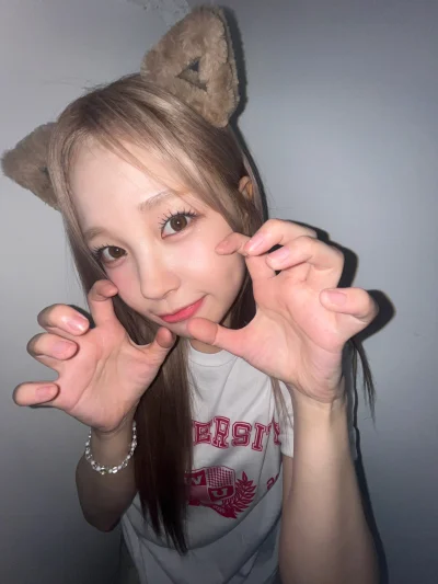 XKHYCCB2dX - #koreanka #jihan #weeekly