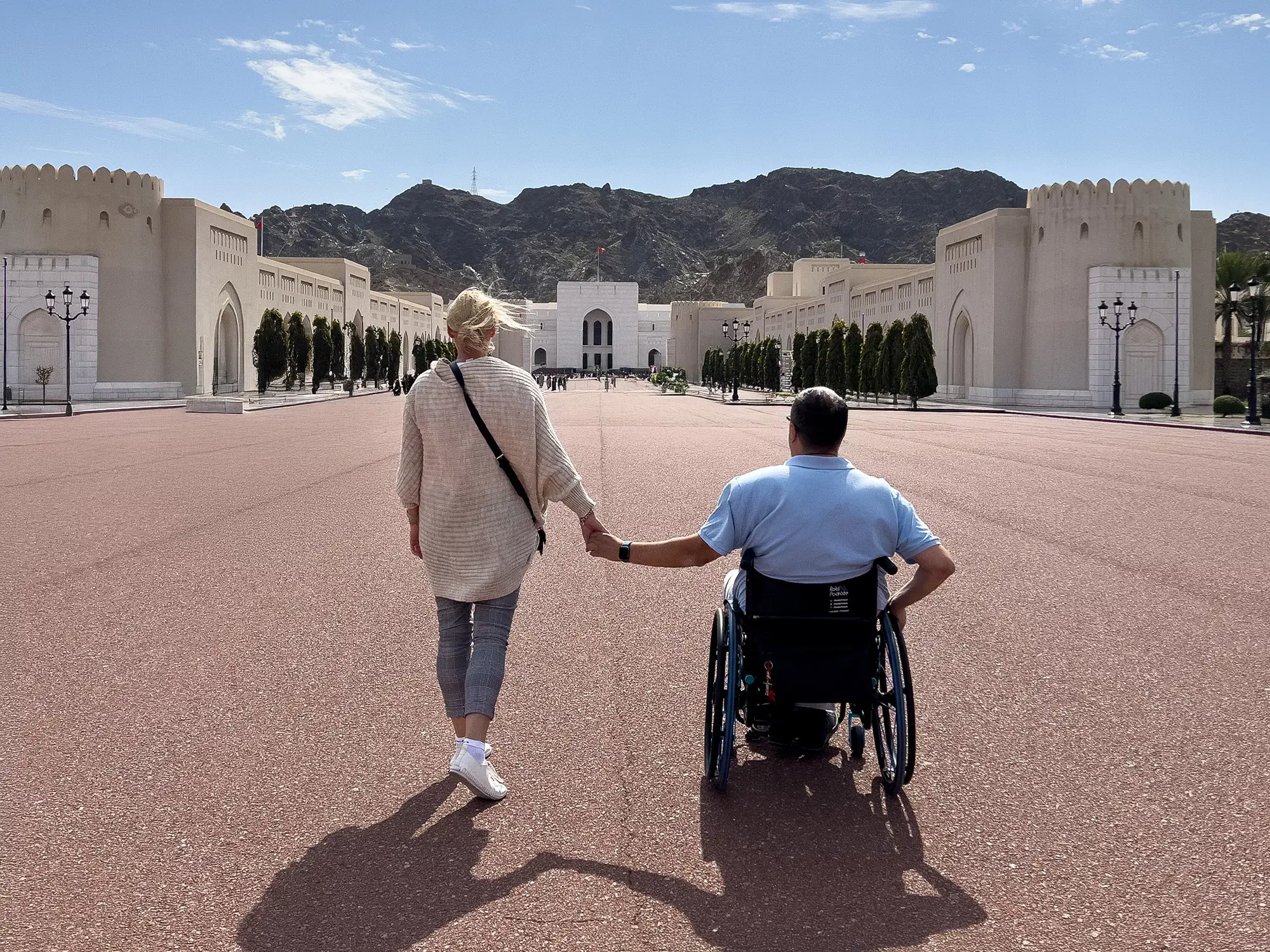 robimypodroze - Maskat, stolica Omanu, to miasto, które zachwyca swoją historią, kult...