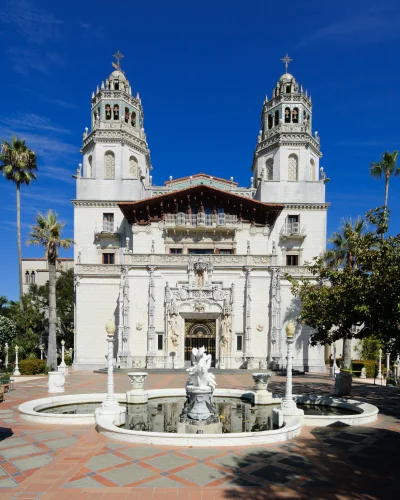 Loskamilos1 - Hearst Castle to posiadłość należąca dawniej do Williama Randolpha Hear...