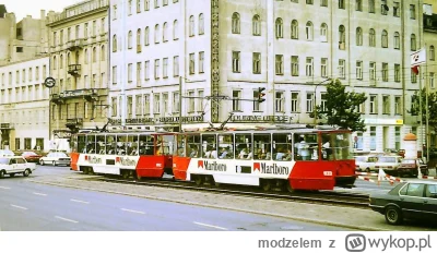modzelem - #warszawa #polska 

3 lipca 1993 - Warszawa, Aleje Jerozolimskie
Jeszcze z...