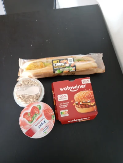 kanguru - przerwa robolska #przegryw #kolchoz #pracbaza #jedzenie #jedzzwykopem