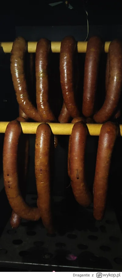 Dragantix - #gotujzwykopem Chuop dorobił się wędzarni. Chuop teraz siedzi po nocy bo ...